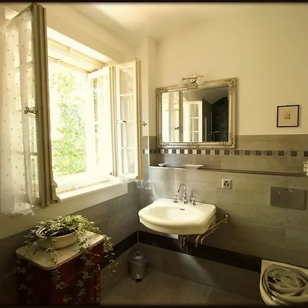 Wildrose Bed & Breakfast 4*